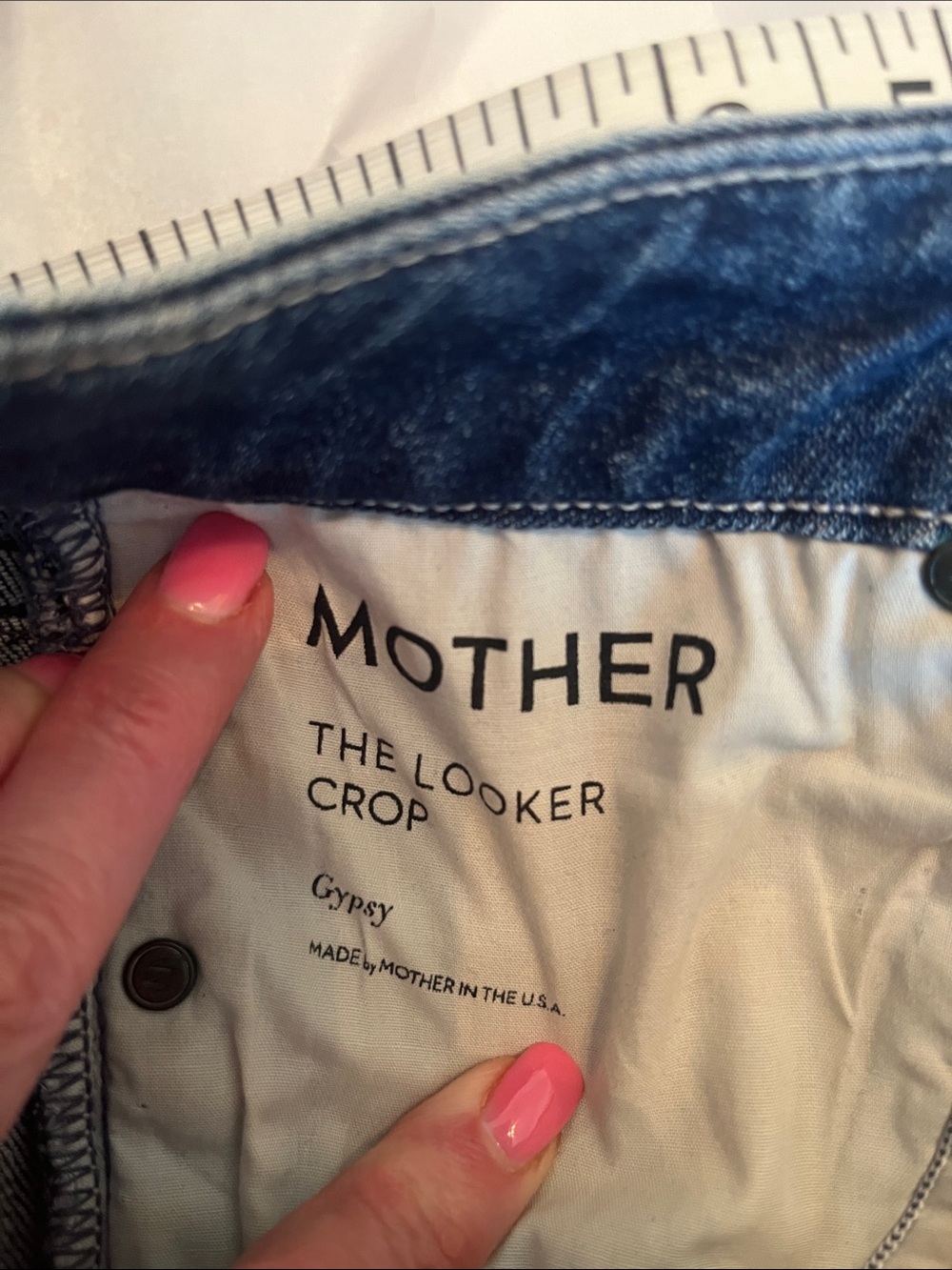 MOTHER Distressed The Looker Crop - Picture 9 of 11